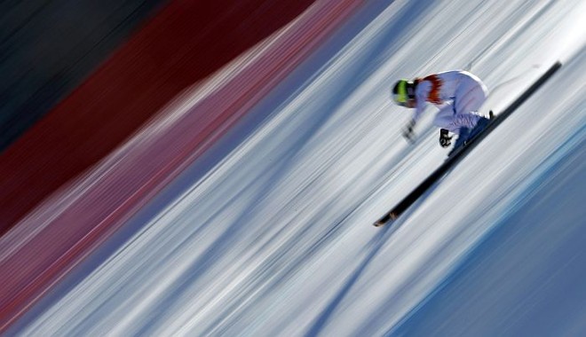 Austríaca Tina Fenninger na descida da prova de esqui downhill |