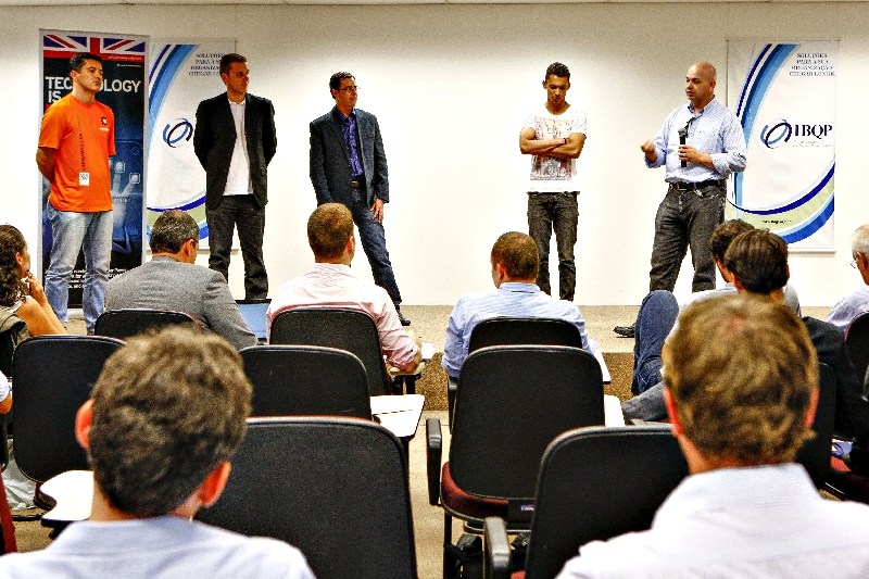 Sabatina final entre os cinco melhores do Paraná: André Camargo (à direita), da 4 Security, de Curitiba vai levar software de dados de segurança para Londres | Arquivo/ Gazeta do Povo