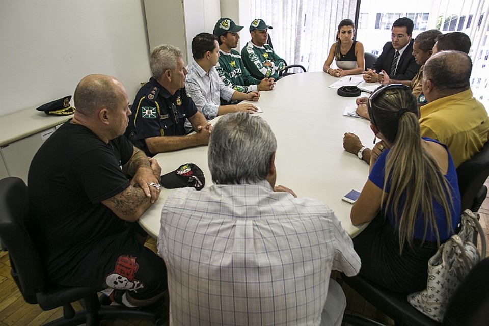 Reunião na Promotoria do Consumidor definiu por uma pequena adaptação nos esquemas anteriores de segurança | Marcelo Andrade / Gazeta do Povo