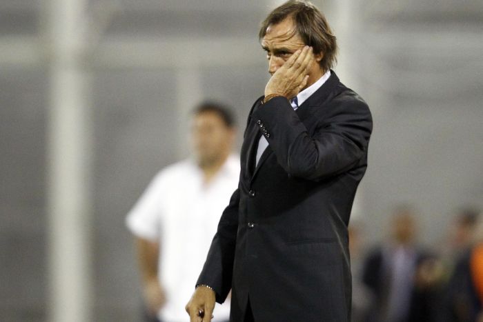 Miguel Ángel Portugal, técnico do Atlético, durante a partida com o Vélez Sarsfield | Albari Rosa / Gazeta do Povo