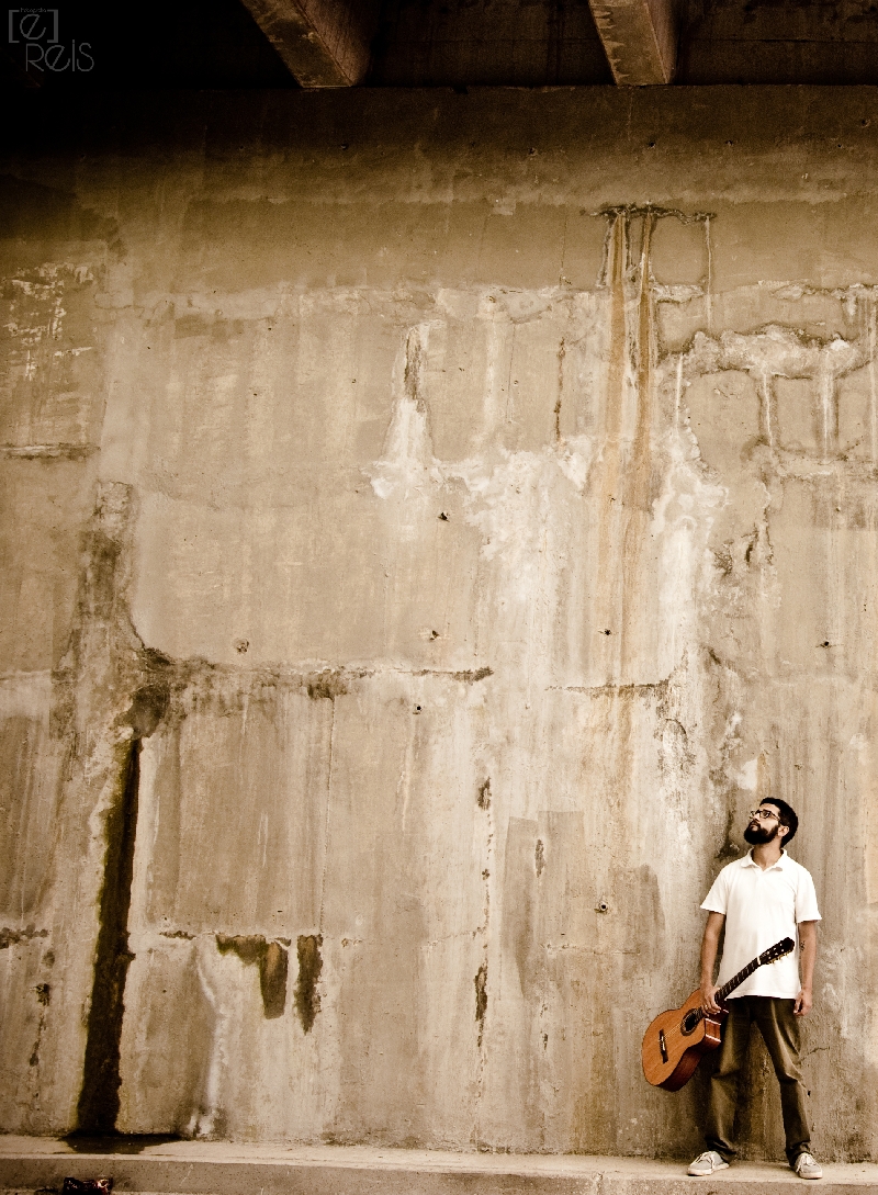 O músico apresenta faixas de seu primeiro disco, de 2012 | Erick Reis/ Divulgação