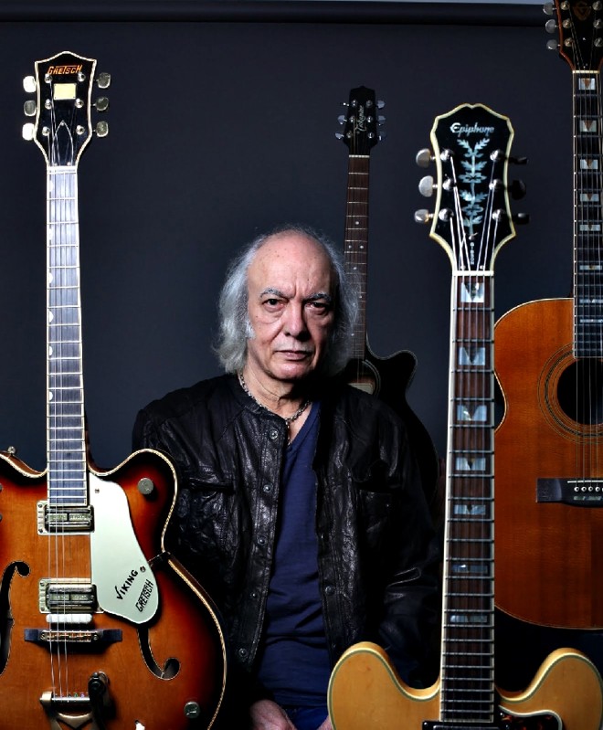 Erasmo Carlos: O Tremendão está escalado para a Fifa Fan Fest, no dia 5 de julho, mas deve fazer uma passagem por Curitiba em 26 de abril já com um show novo em folha. O local e o valor dos ingressos devem ser confirmados nos próximos dias | 