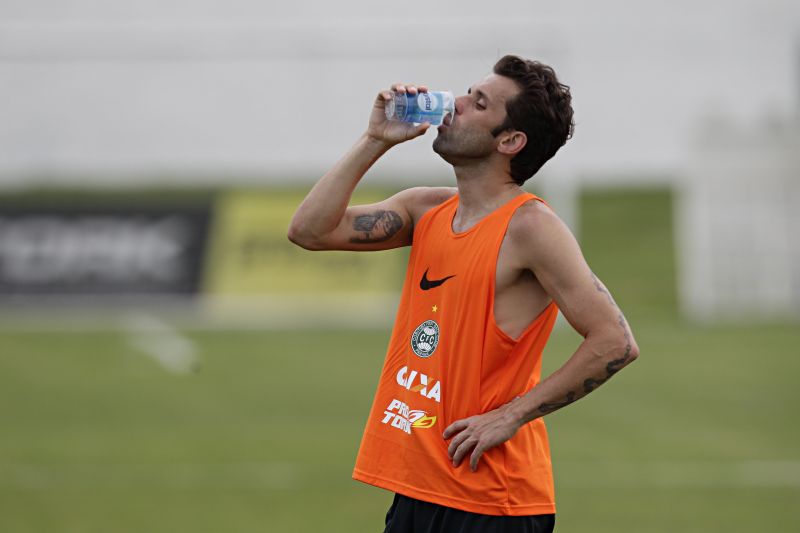 Sem acerto com o Bahia, Lincoln será titular do Coxa em Toledo | Felipe Rosa / Tribuna do Paraná