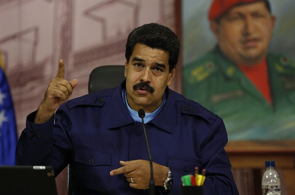 Em pronunciamento para a rede nacional de rádio e tevê neste sábado, Maduro afirmou que pretende "neutralizar movimentos violentos" | REUTERS / Carlos Garcia