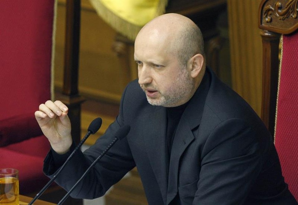 O presidente interino Oleksandr Turchynov discursa no parlamento ucraniano | EFE/Yuri Maximov