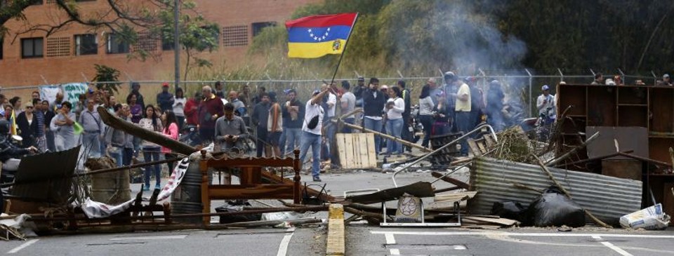 Protestos de contra o governo da Venezuela | REUTERS/Carlos Garcia Rawlins