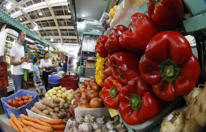 O pimentão ficou 60% mais caro desde março de 2013: impacto da estiagem | Daniel Castellano/ Gazeta do Povo