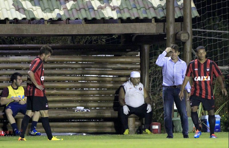 Petkovic acredita na vitória do Atlético na Vila Capanema | Daniel Castellano / Gazeta do Povo
