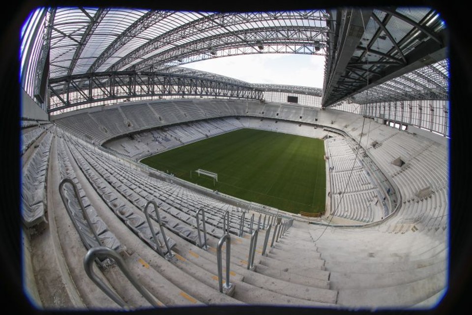 Evento teste vai comportar 10 mil pessoas. Após estar 100%, o estádio terá capacidade para pouco mais de 42 mil torcedores | Daniel Castellano / Gazeta do Povo