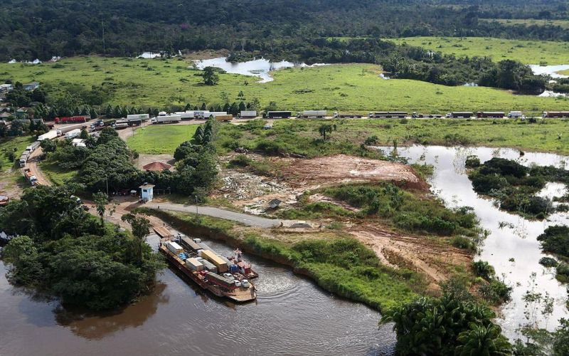 Cheia do Rio Madeira tem privado o Acre do acesso a alimentos e bens duráveis | Sérgio Vale/Ag. Notícias do Acre
