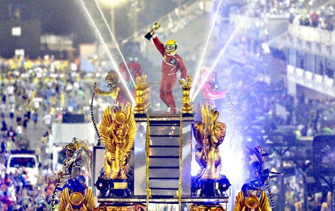 Ayrton Senna foi homenageado pela Unidos da Tijuca |