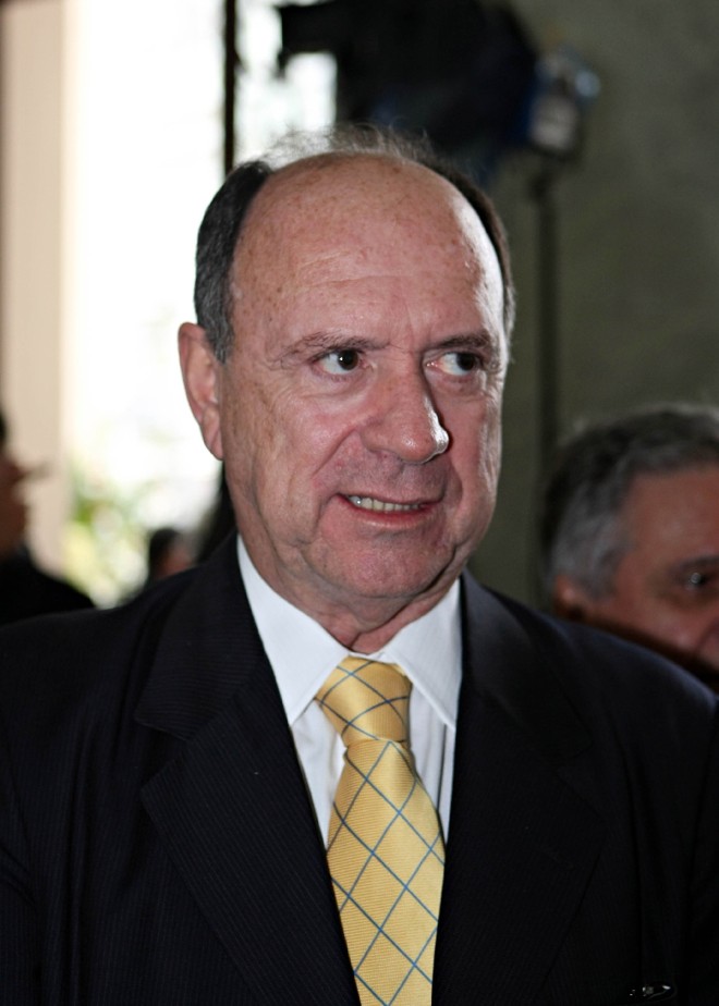 João E. F. de Campos. |