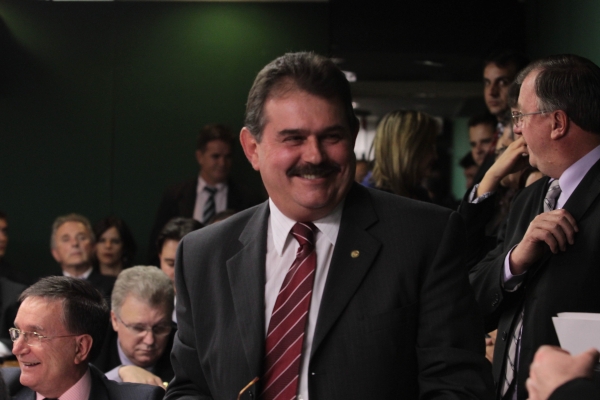 Governo Cezar Silvestri (PPS) | Wenderson Araujo