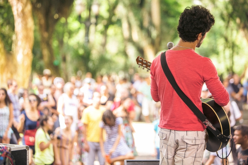 Em janeiro, a banda Molungo tocou no Passeio Público: pouco público descontinuou o projeto | Daniel Isolani/Gazeta do Povo