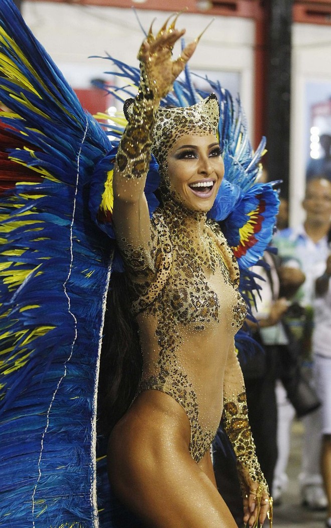 Sabrina Sato, madrinha da bateria da Vila Isabel |