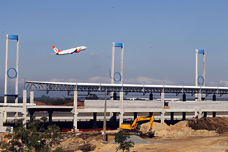 Obras de ampliação para receber os turistas estão a pleno vapor no Aeroporto Afonso Pena | Albari Rosa/ Gazeta do Povo