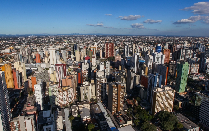 Apartamentos de um dormitório lideram a valorização anual na capital | Daniel Castellano/ Gazeta do Povo