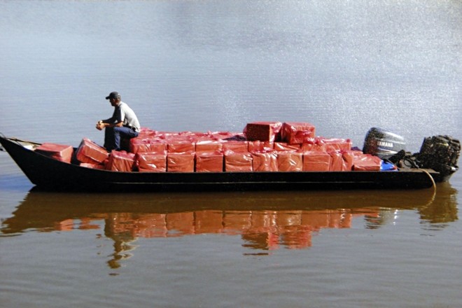 Transporte pelo Rio Paraná é uma das rotas mais usadas | Albari Rosa/ Gazeta do Povo