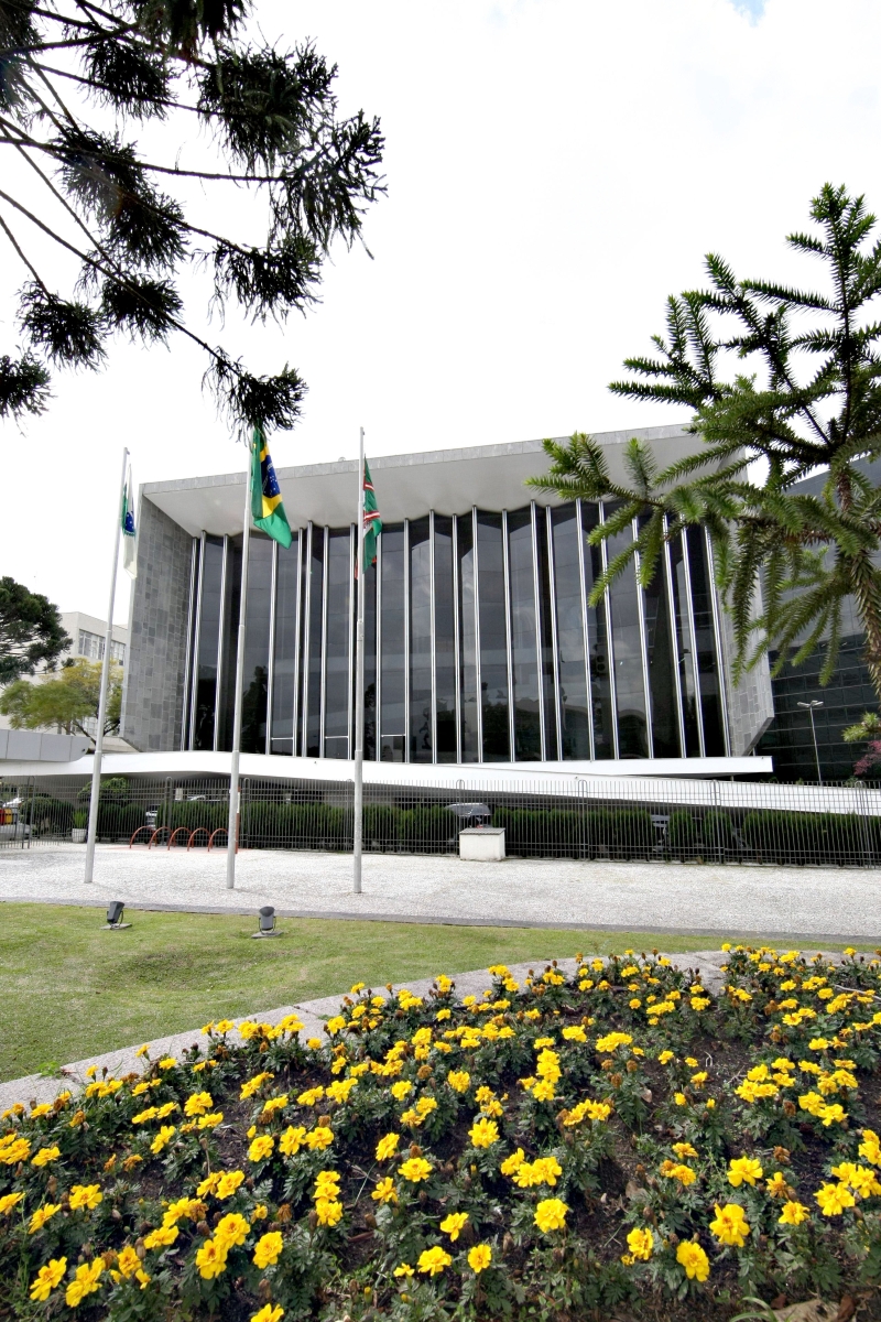 Assembleia: analistas dizem que o voto familiar, como o que marca o Legislativo paranaense, é uma tradição no país | Aniele Nascimento / Gazeta do Povo