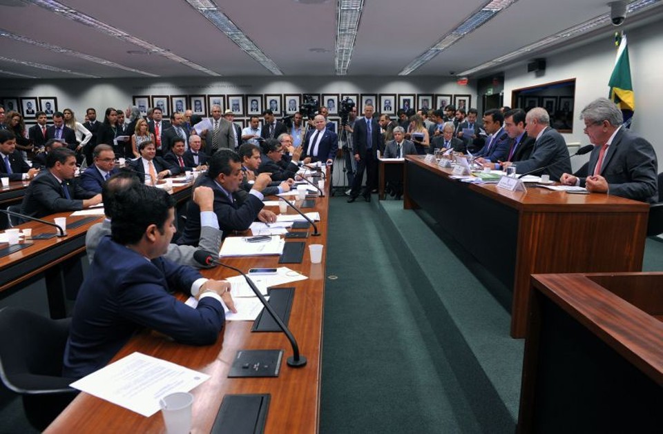As duas principais derrotas do governo nesta quarta-feira aconteceram na Comissão de Fiscalização Financeira e Controle da Câmara: convocação de Graça Foster (Petrobras) e Arhur Chioro (Saúde) | Luis Macedo / Câmara dos Deputados / Divulgação