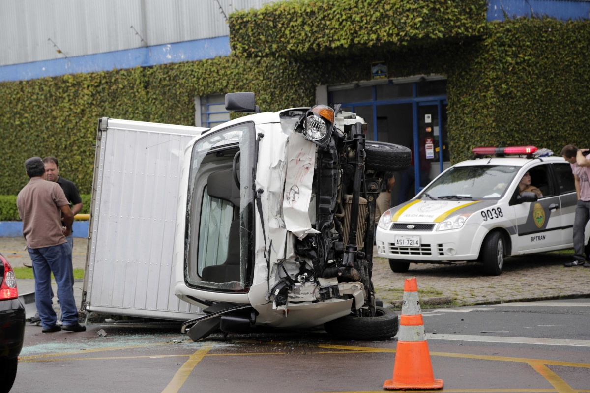 A Polícia Militar informou que quatro equipes precisaram ser deslocadas para fazer o atendimento | Aliocha Maurício/Tribuna