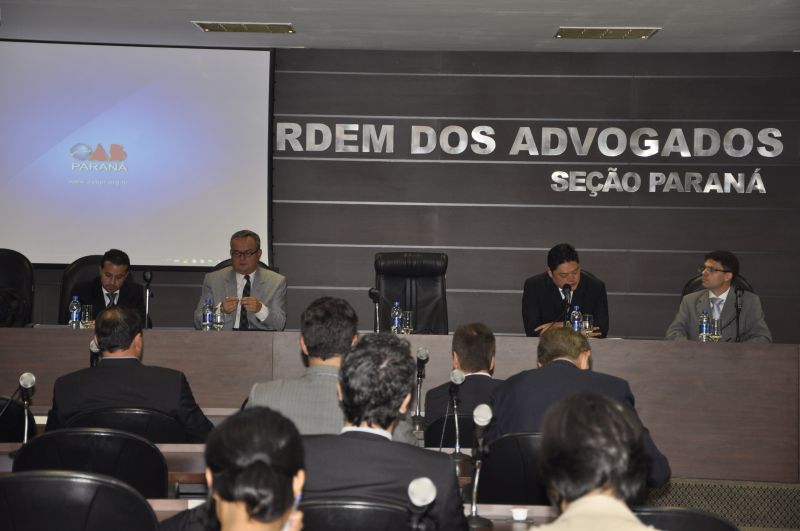 O governo do Paraná devolveu R$ 3,9 milhões que haviam sido sacados indevidamente de conta judiciais. O valor foi divulgado na manhã desta terça-feira (11), durante reunião da comissão de Precatórios da OAB no Paraná | Heloisa Rego / OAB / Divulgação