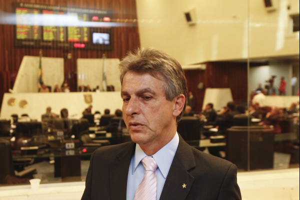 Tadeu Veneri, líder do PT | Daniel Castellano/ Gazeta do Povo