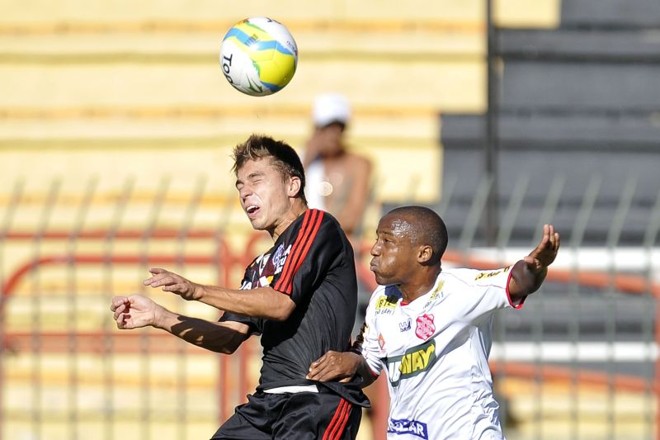 Flamengo apenas cumpriu tabela e ficou no empate com o bangu | Fabio Castro / Agif / Folhapress