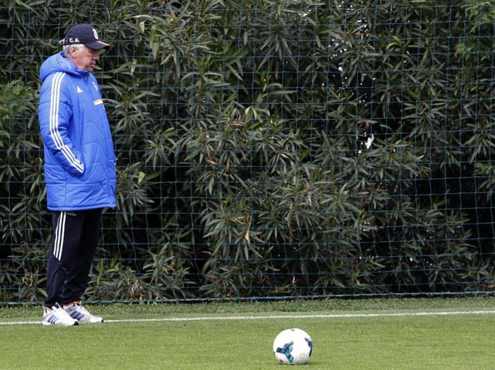 Carlo Ancelotti acredita na reação do Real Madrid após derrota no clássico com o Barcelona | EFe