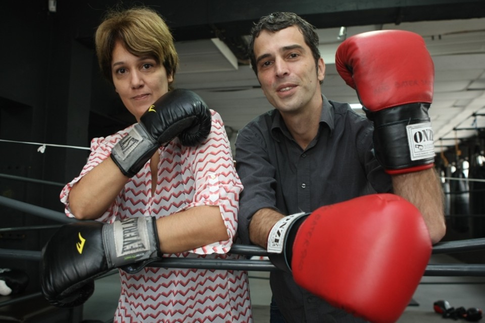 Giovana e Edemar de guarda alta: literatura simples e direta | Aniele Nascimento/ Gazeta do Povo