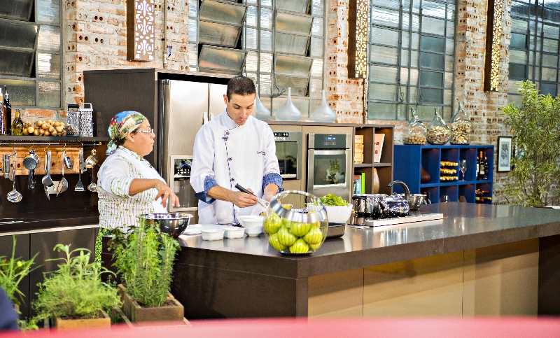 No primeiro programa, Guilherme Guzela recebe a chef Eva dos Santos, do Bistrô do Victor | Leticia Akemi/Gazeta do Povo