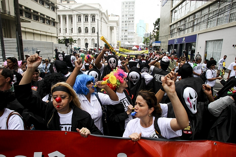 Greve dos servidores da saúde estadual do Paraná entrou nesta quarta-feira em seu oitavo dia | André Rodrigues / Agência de Notícias Gazeta do Povo