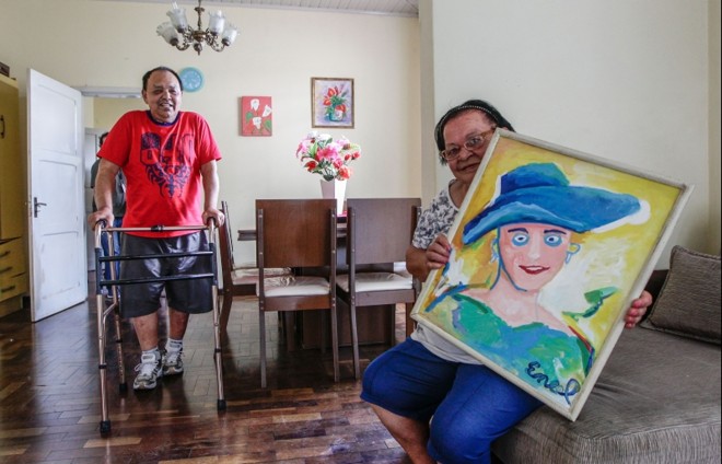 A pintura aproximou Enoel e Leontina, que acabaram engatando namoro. Eles foram pacientes do mesmo hospital |