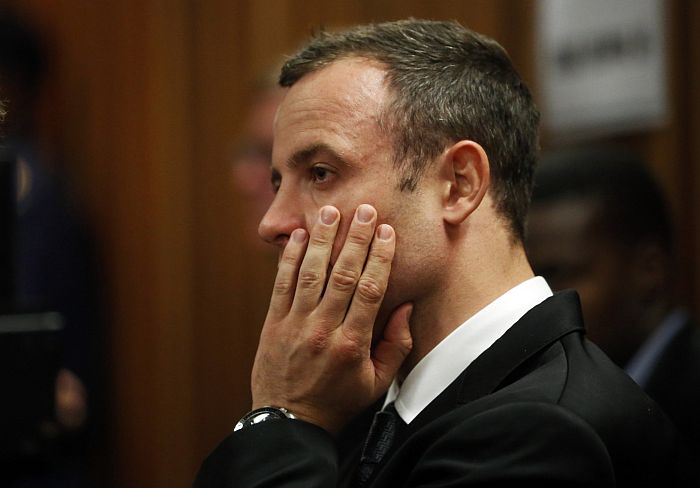Testemunha afirmou que Pistorius pediu a ela para assumir a autoria da morte de Reeva Steenkamp | Mike Hutching / Reuters