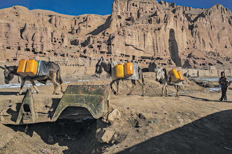 O Afeganistão quer que seja reconstruída pelo menos uma das estátuas que ficaram nos penhascos por pelo menos 1.500 anos | Mauricio Lima para The New York Times