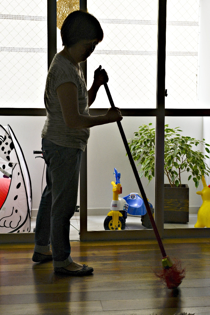 Abatimento no IR foi instituído como forma de estimular a formalização do trabalhador doméstico | Henry Milleo/ Gazeta do Povo