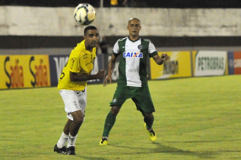 Júlio César marcou o gol da virada do Coritiba em Campo Grande, antes de o time ceder o empate | Gerson Oliveira / Correio do Estado