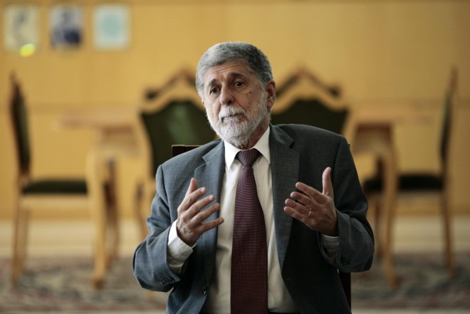 Celso Amorim, ministro da Defesa |