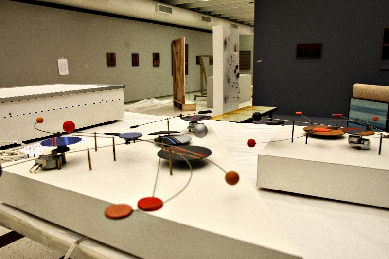 Quinze objetos cinéticos estão na mostra | André Rodrigues/Gazeta do Povo