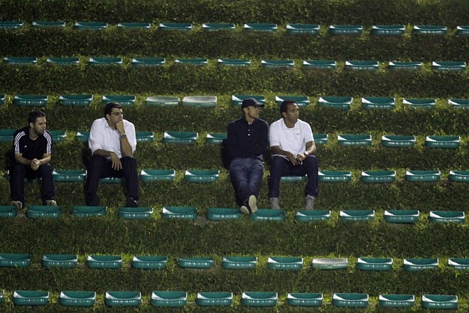 Poucos torcedores do Maringá vieram a Curitiba acompanhar a partida |