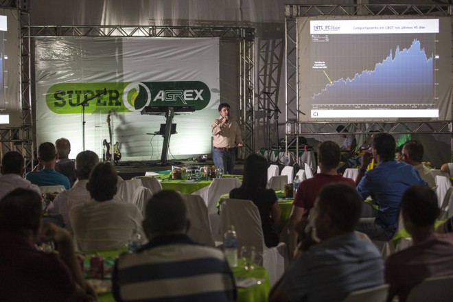 Produtores puderam acompanhar as principais tendências e trocar informações sobre o mercado de grãos | 