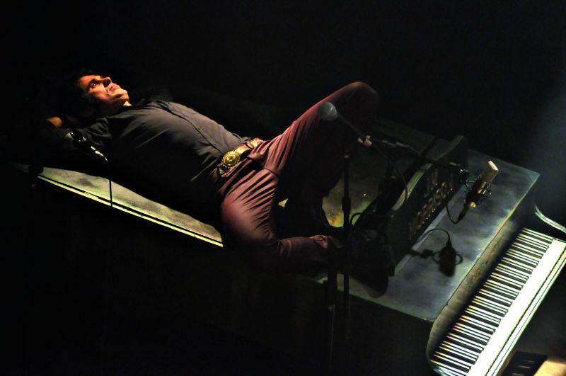 Ideologia libertária de Jim Morrison ganha corpo na atuação de Leão | Divulgação