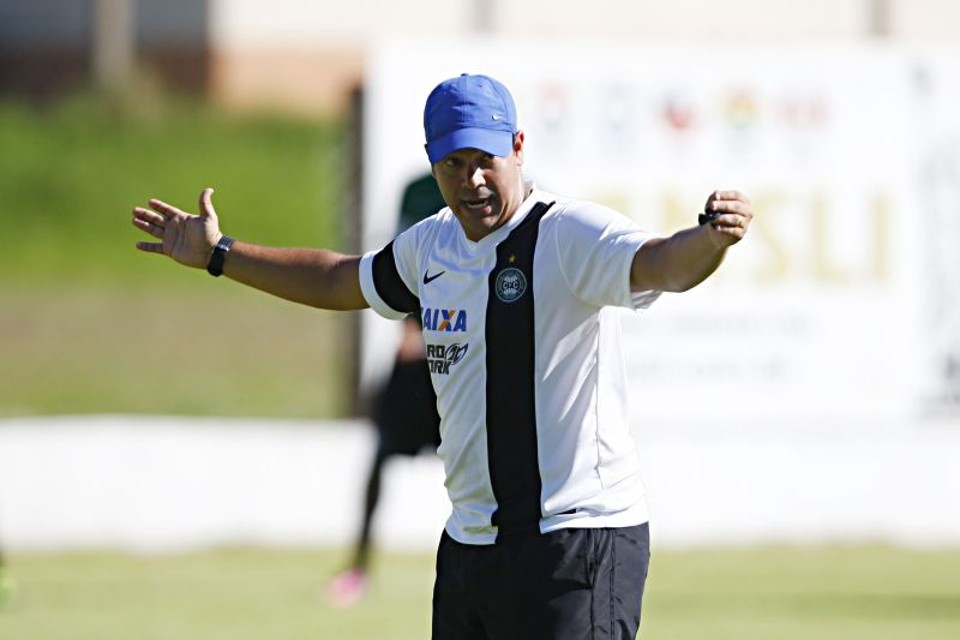 Dado Cavalcanti ficou pouco mais de 100 dias no Coritiba | Felipe Rosa / Gazeta do Povo