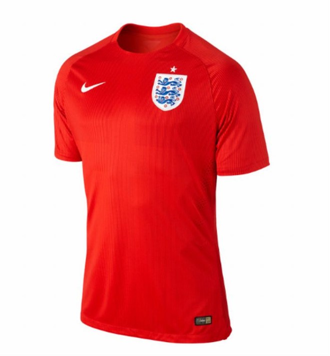 Uniforme 2 da Inglaerra para a Copa, inspirada na do Mundial de 66 |