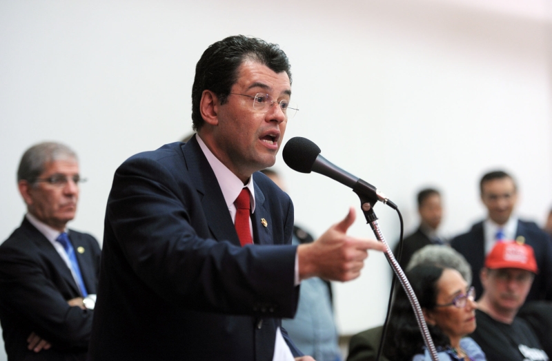 Eduardo Braga (PMDB-AM), líder do governo no Senado: Planalto vai apresentar uma solução para o impasse dos novos municípios | Beto Oliveira/ Câmara dos Deputados