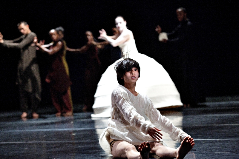 Espetáculo faz uma releitura de Sagração da Primavera, obra maior de Igor Stravinski | Louis Fernandez/Divulgação