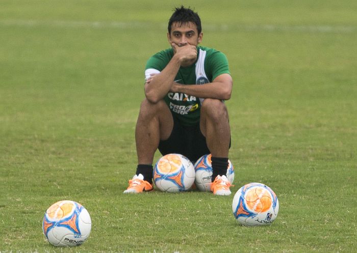 Robinho: Nós ainda não fizemos uma partida boa | Henry Milléo/ Gazeta do Povo
