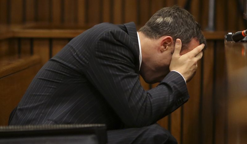 Oscar Pistorius não se sentiu bem durante julgamento em Pretória | Reuters