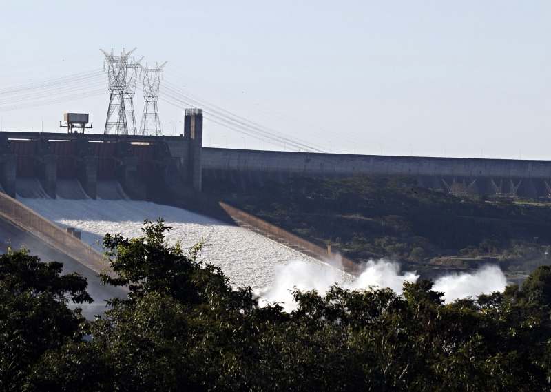 Hidrelétrica de Itaipu, em Foz do Iguaçu: concurso será em abril | Christian Rizzi/ Gazeta do Povo