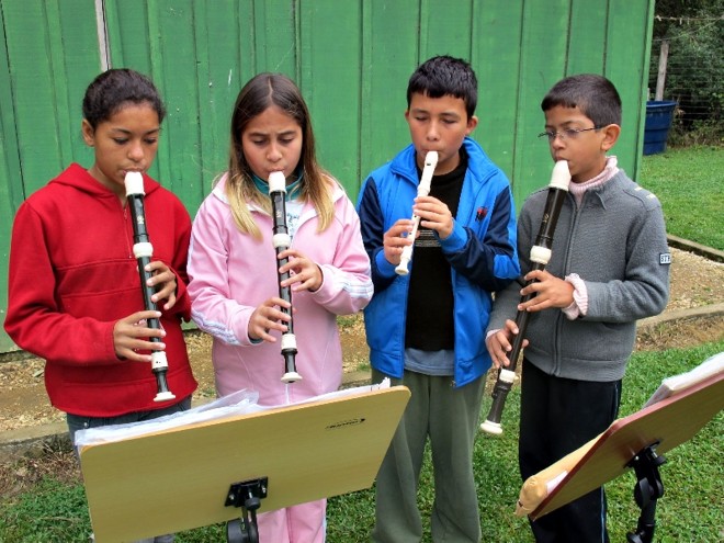 Adriano Trarbach (à dir.): dedicação e talento renderam bolsas de estudo |